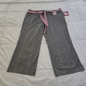 Xhilaration Juniors Cropped Gray/Pink Plaid Pants, NWT